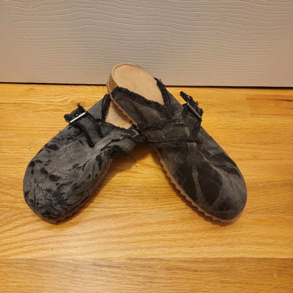Very G Clogs